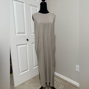 H&M Sleeveless Taupe Maxi Dress